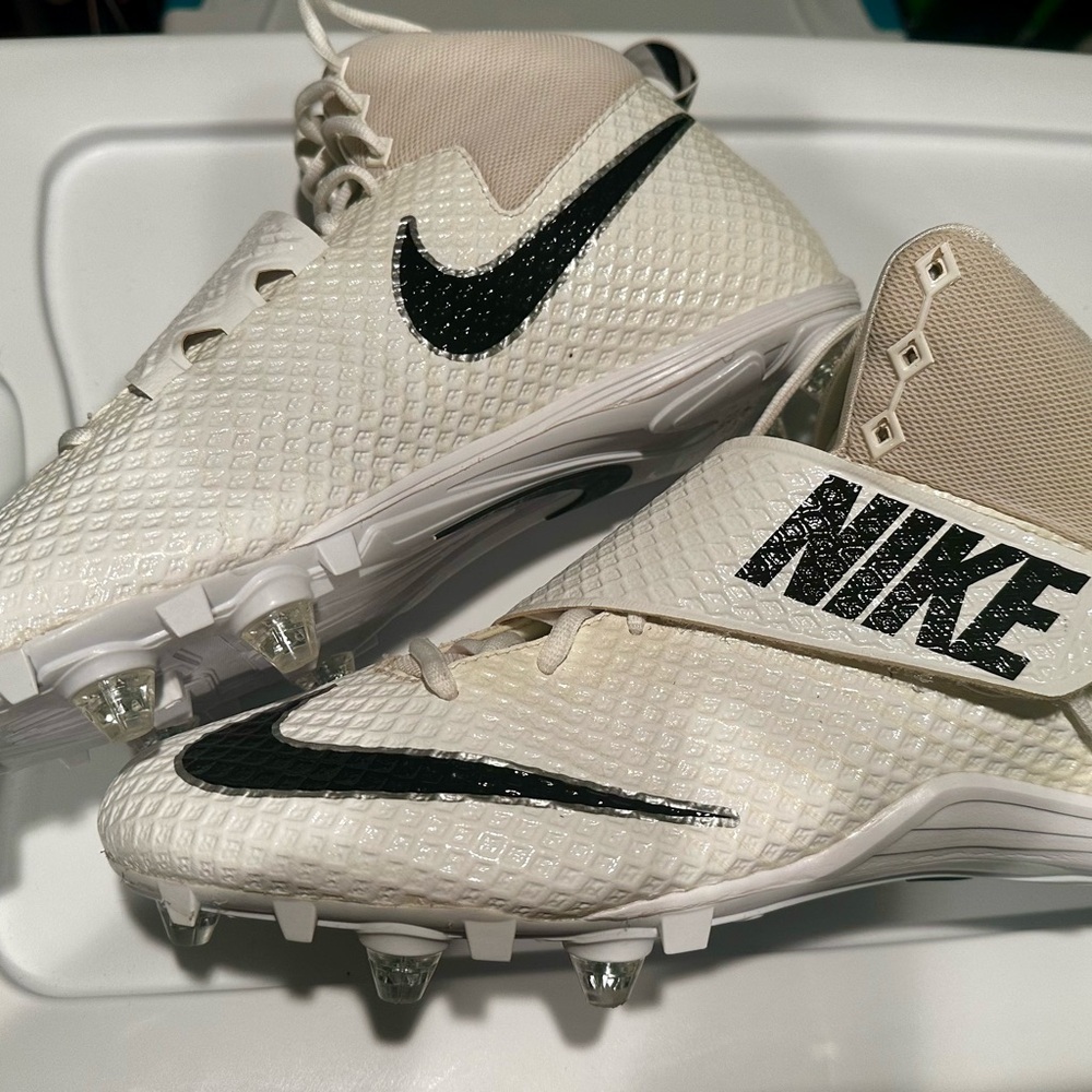 Nike Strike Pro Mens Sz 14 White and Black Football Cleats